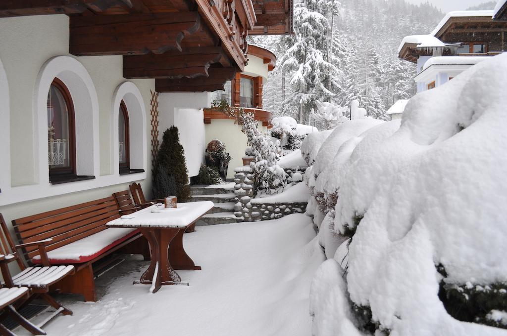 Gaestehaus Sissy Längenfeld Buitenkant foto